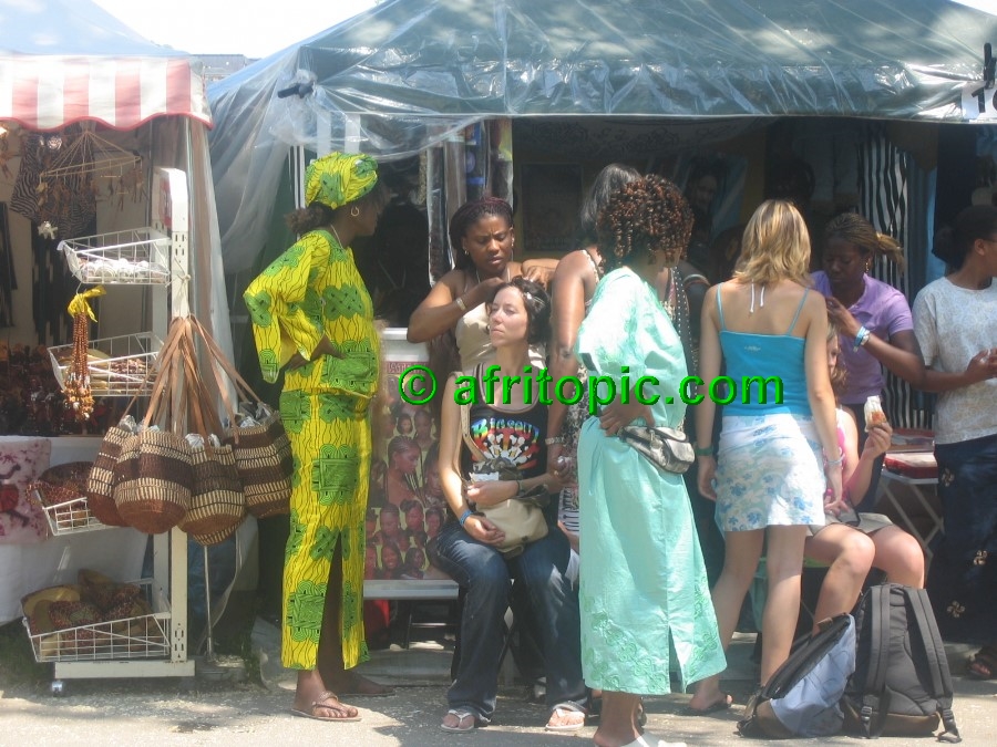 ../Images/AfricaFestival-28-29May05 042.jpg